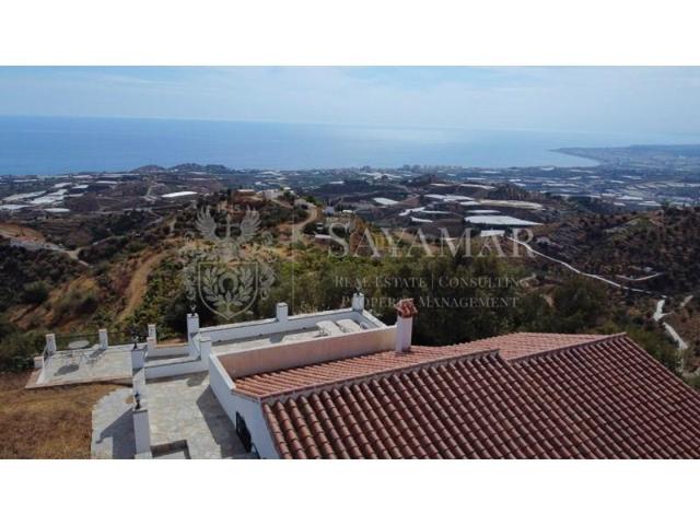 Chalet en venta en Sayalonga photo 0