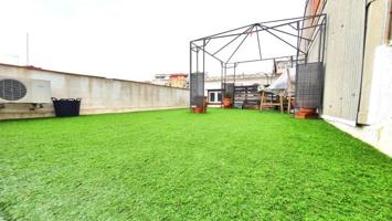 Casa en venta en Sabadell, La creu de barbera photo 0