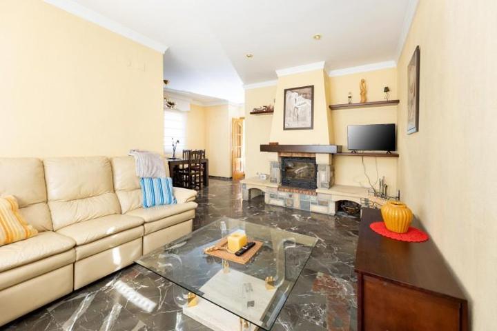 Casa en venta en Huétor de Santillán, Huétor Santillán photo 0