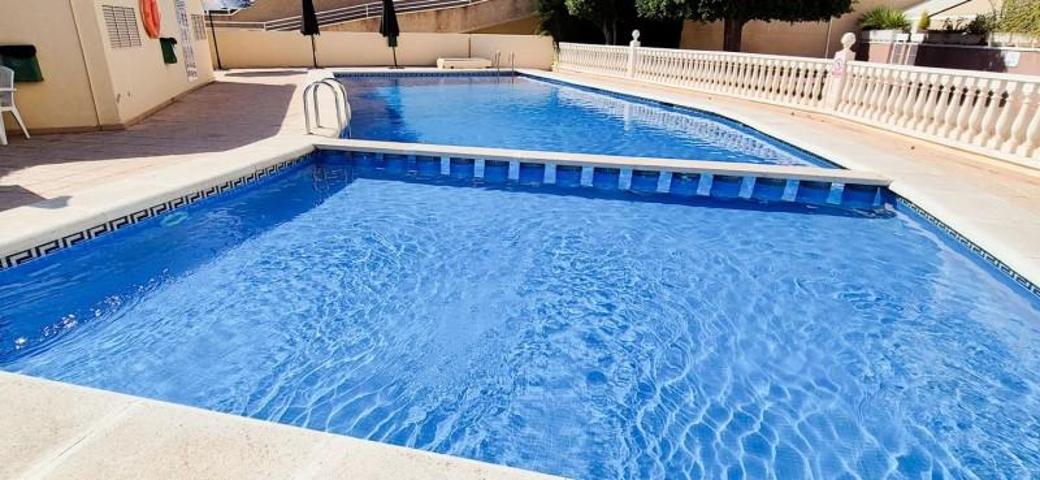 Bungalow en venta en Elche photo 0