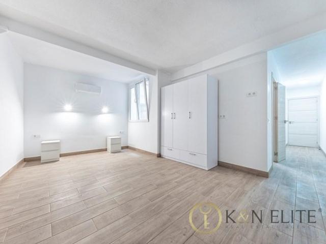 Piso en venta en Alicante, Barrio del Centro photo 0