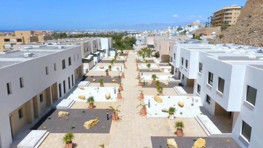 Adosada en venta en Almerimar, ALCORES photo 0