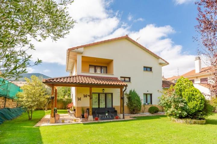 Casa en venta en Adiós, Enériz photo 0