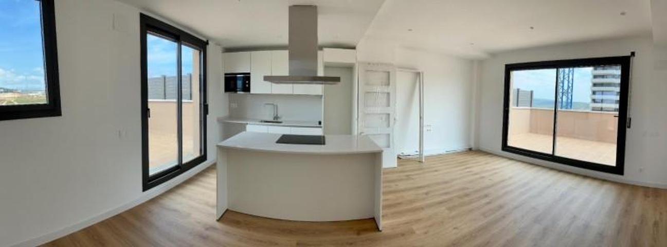 Aticos en venta en Martorell, La Sínia photo 0