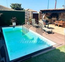 Chalet en venta en Chiclana de la Frontera, LAS LAGUNAS, LAS LAGUNAS photo 0