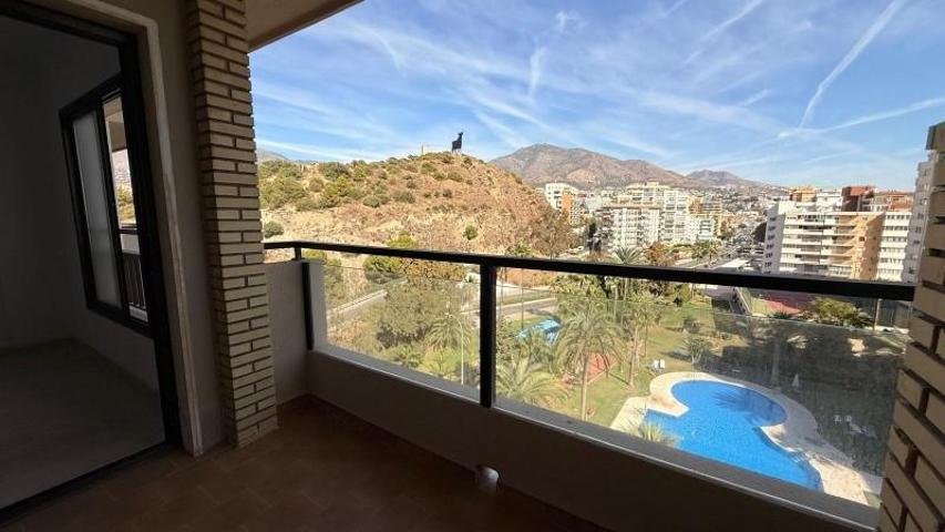 Apartamento en venta en Fuengirola, Paseo Marítimo photo 0