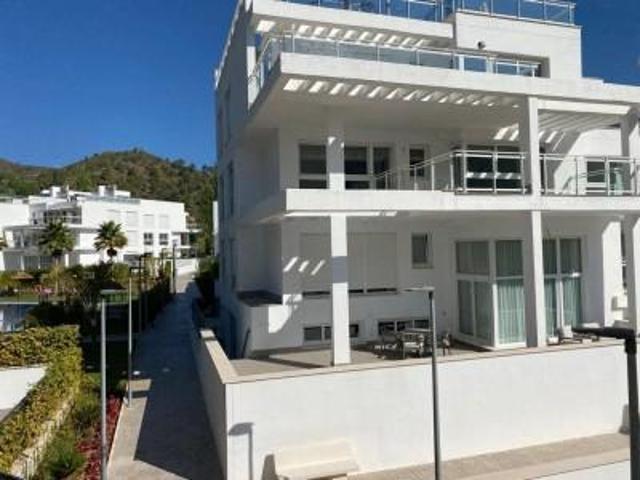 Piso en venta en Benahavís, Benahavís photo 0