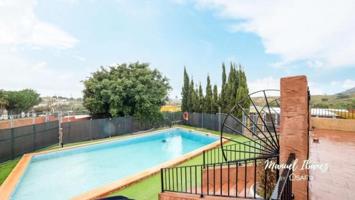 Casa con terreno en venta en Cartagena photo 0