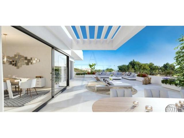 Apartamento en venta en Estepona photo 0