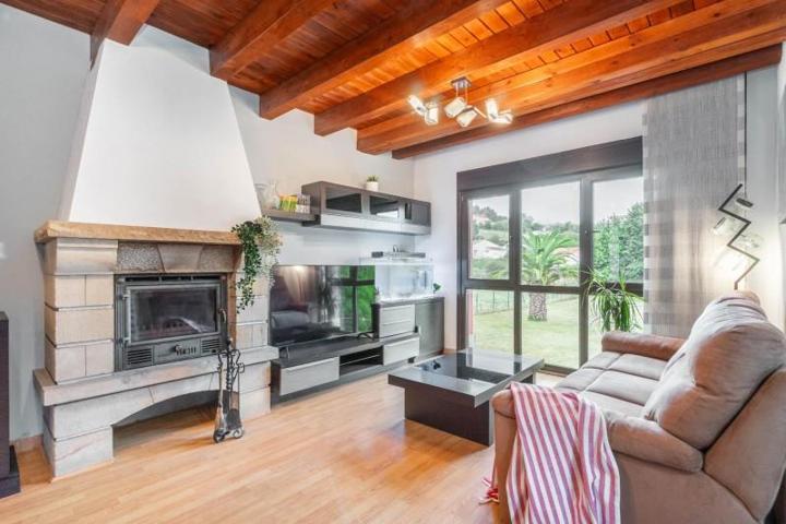 Chalet en venta en Villaviciosa, Tazones - Argüero photo 0