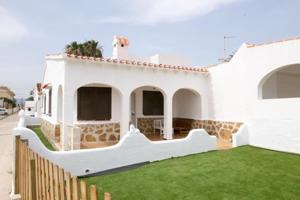 Chalet en venta en Els Poblets, Els Poblets photo 0