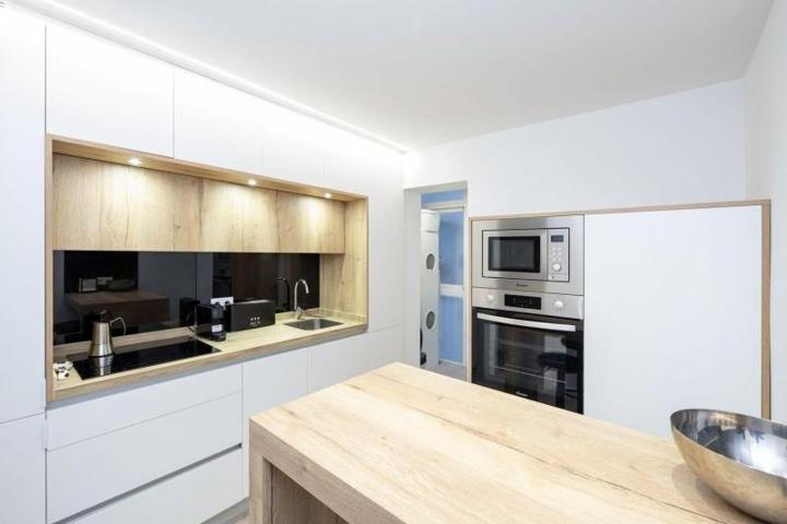 Piso en venta en Granada, Camino de ronda photo 0