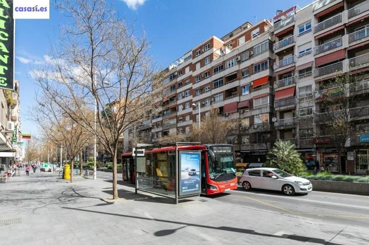 Piso en venta en Granada, Centro photo 0
