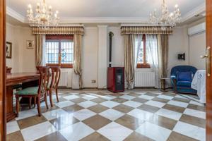 Chalet en venta en Ogíjares, CENTRO OGÍJARES photo 0