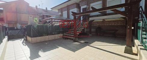 Duplex en venta en Noja, Ris photo 0