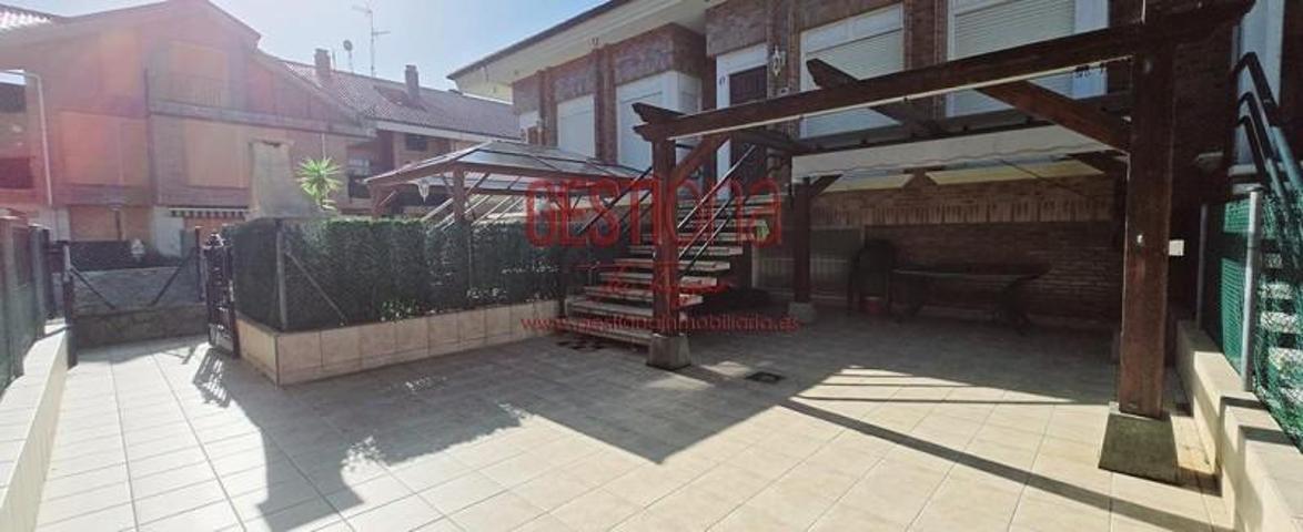 Duplex en venta en Noja, Ris photo 0