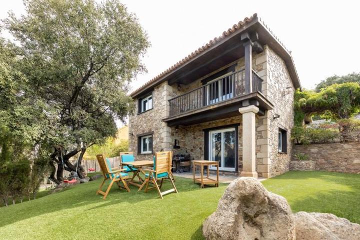 Chalet en venta en Dúdar, Andalucia photo 0