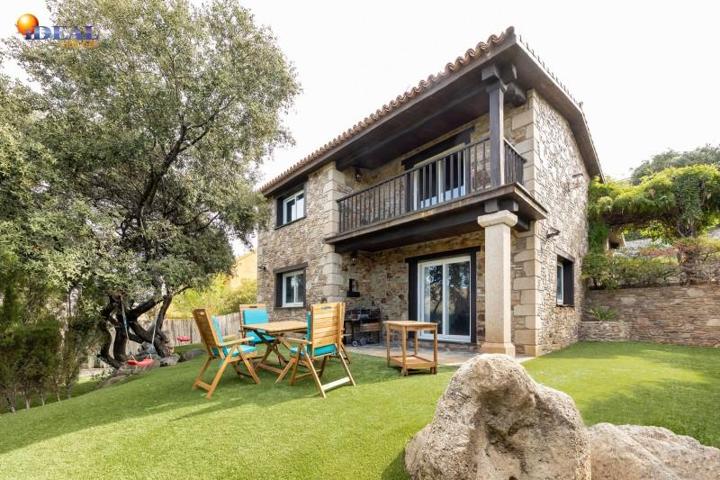 Chalet en venta en Dúdar, Andalucia photo 0