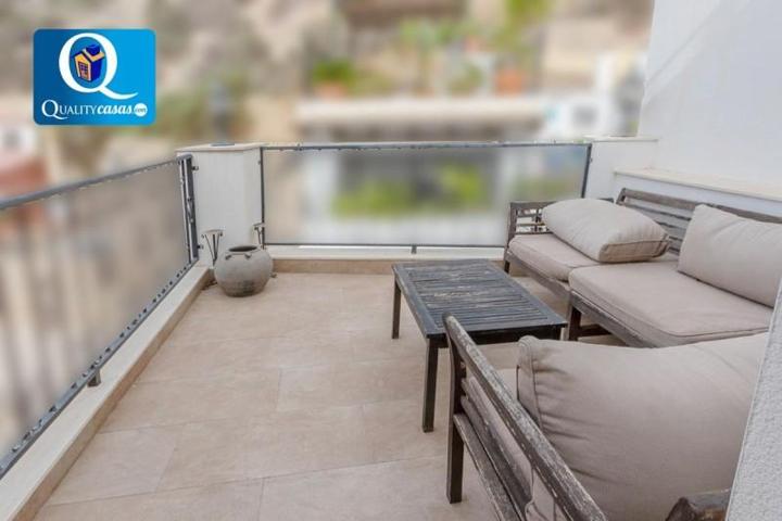 Casa en venta en Alicante, Centro - Santa Cruz photo 0