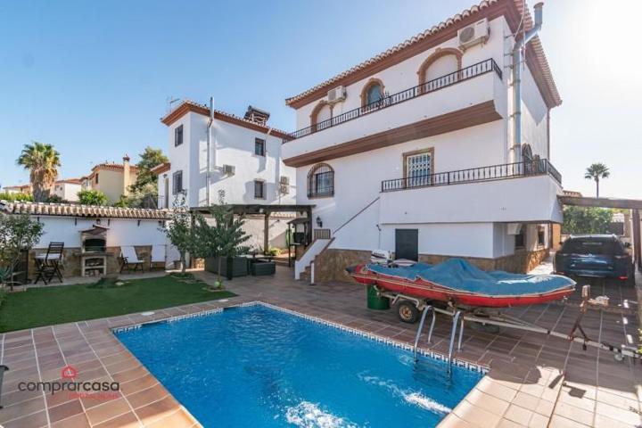 Chalet en venta en Cúllar Vega, El ventorrillo 1 photo 0