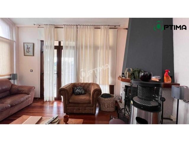 Chalet en venta en Boqueixón photo 0