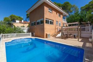 Chalet en venta en Alzira, Urbanitzacions i Pedanies Nord photo 0