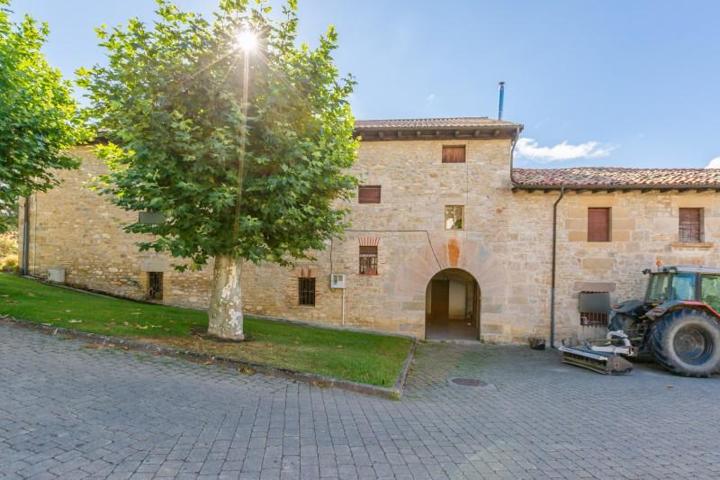 Casa en venta en Egüés, Egüés photo 0