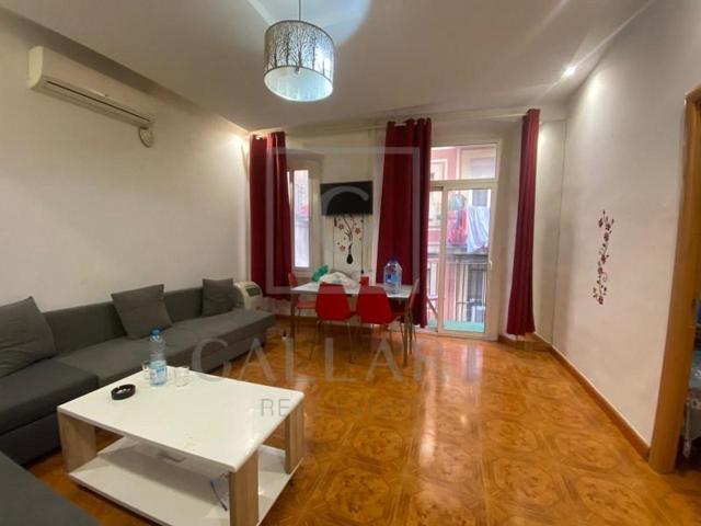 Piso en venta en Barcelona photo 0
