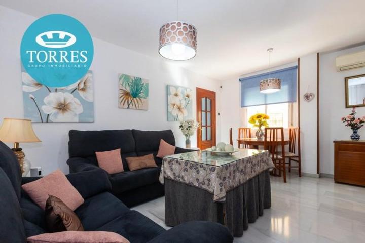 Piso en venta en Málaga, Mármoles photo 0