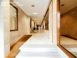 Piso en venta en Santiago de Compostela, Ensanche photo 0