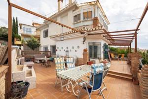 Chalet en venta en Monachil, Barrio de la vega photo 0