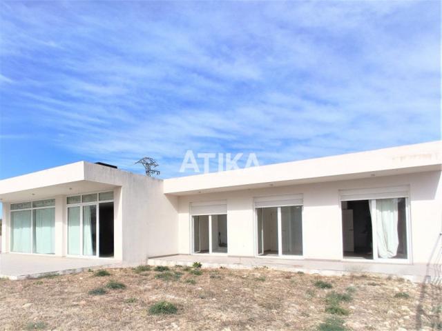 Chalet en venta en Ontinyent, Ontinyent photo 0