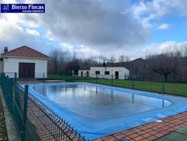 Casa con terreno en venta en Bembibre, Alrededor de bembibre photo 0