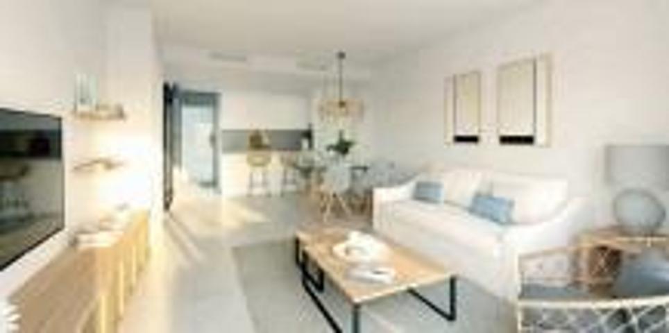 Piso en venta en Fuengirola, Carvajal photo 0