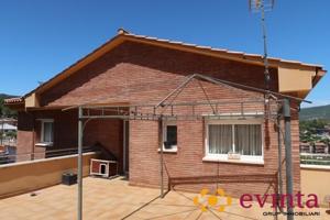 Casa en venta en Vallirana, Vallirana parc photo 0