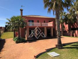 Chalet en venta en Conil de la Frontera photo 0