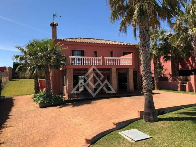 Chalet en venta en Conil de la Frontera photo 0