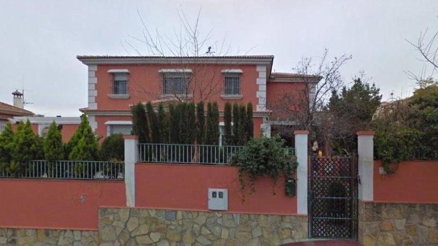 Chalet en venta en Antequera photo 0