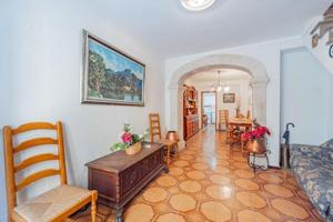 Casa en venta en Pollença, Casco antiguo photo 0
