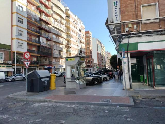 Local comercial en venta en Huelva, Isla Chica photo 0