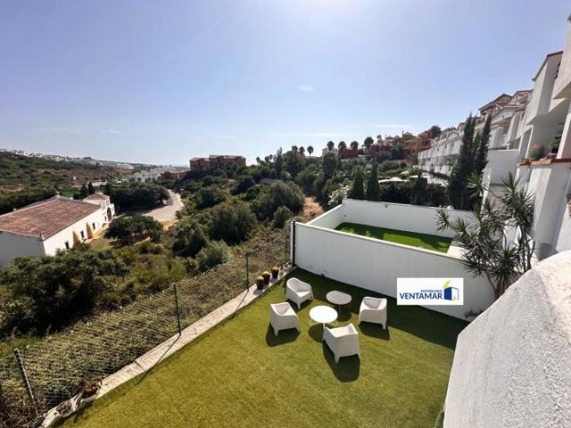 Planta baja en venta en La Línea de la Concepción, Playa la alcaidesa photo 0