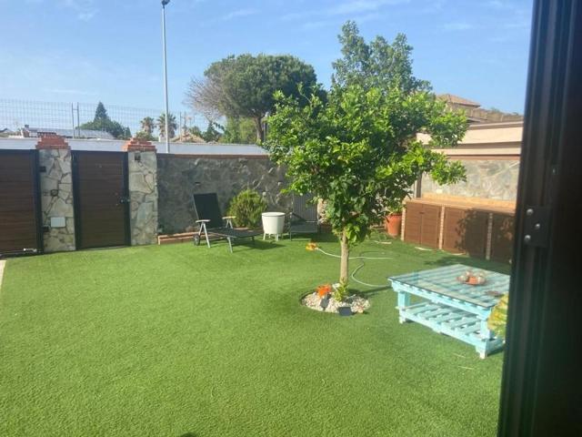 Chalet en venta en Chiclana de la Frontera, Los gallos photo 0