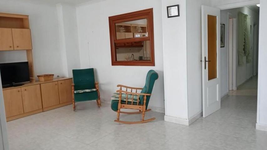 Apartamento en venta en Torrevieja, Playa de los Locos photo 0