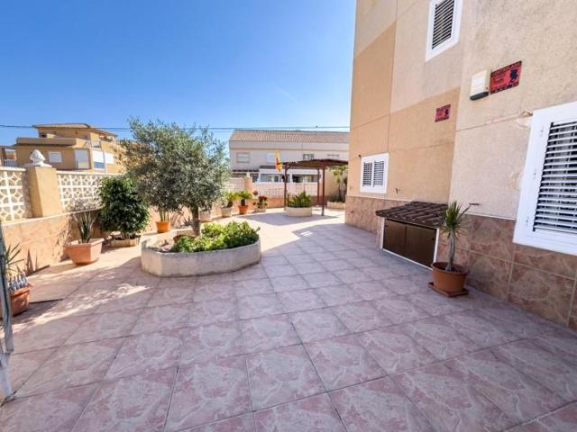 Adosada en venta en Torrevieja, Los Frutales photo 0