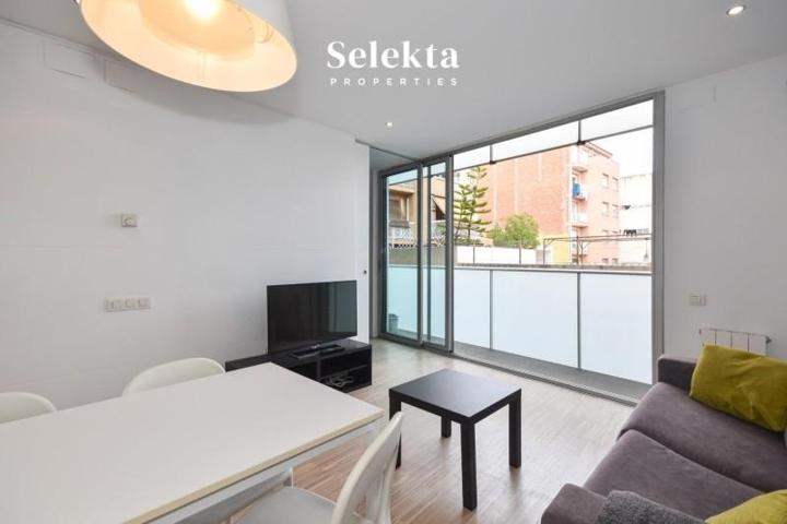 Piso en venta en Barcelona, Vila de Gràcia photo 0