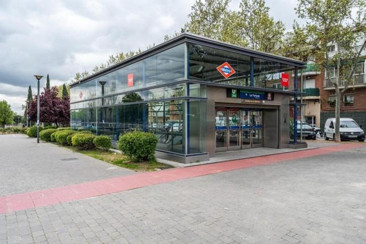 Local comercial en venta en Leganés, La Fortuna photo 0