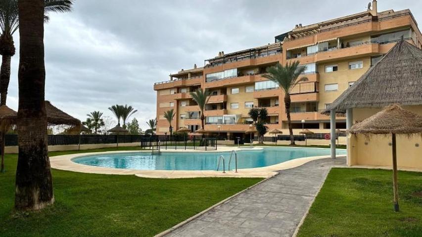 Piso en venta en Torremolinos, El Pinillo photo 0
