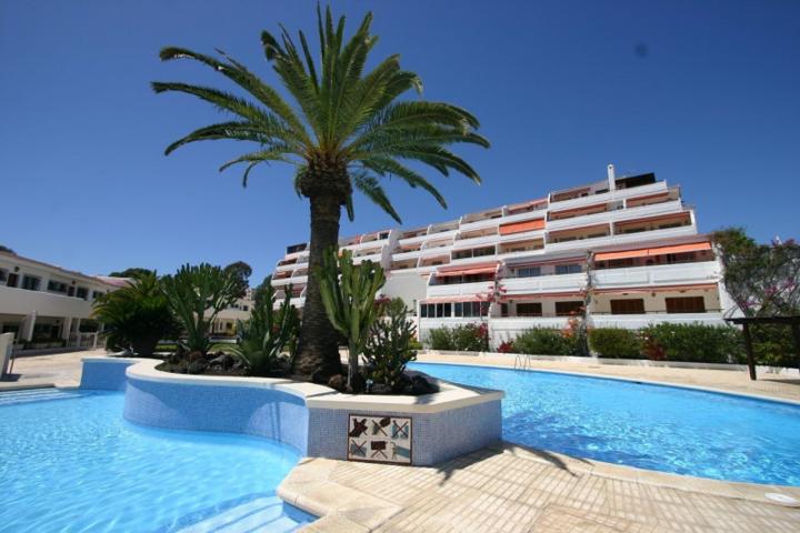 Apartamento en venta en Arona, Los Cristianos photo 0