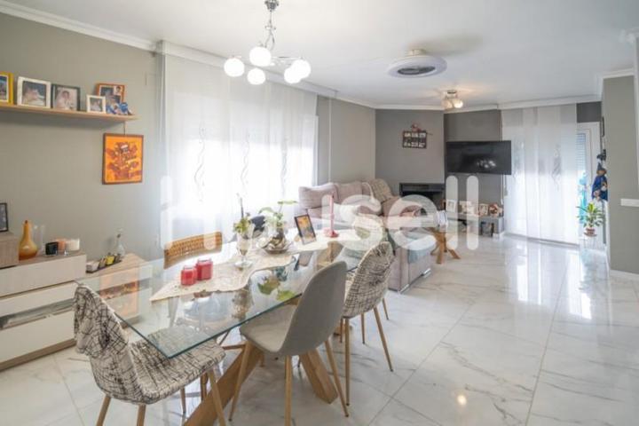 Casa en venta en Lliçà d'Amunt photo 0