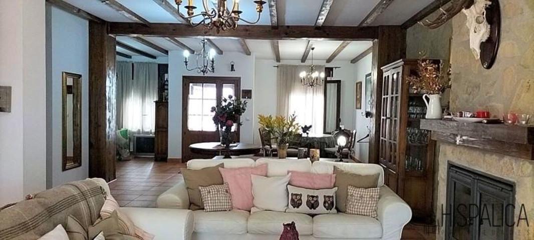 Adosada en venta en Grazalema photo 0